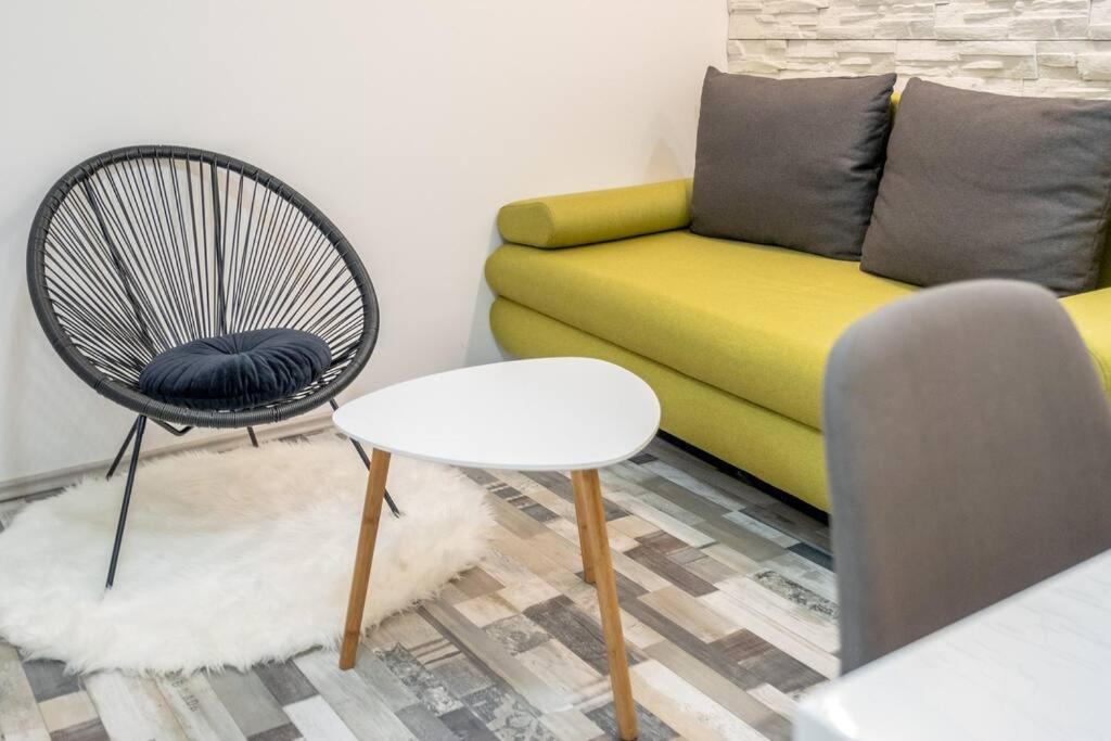 3m - One Bedroom Apartament