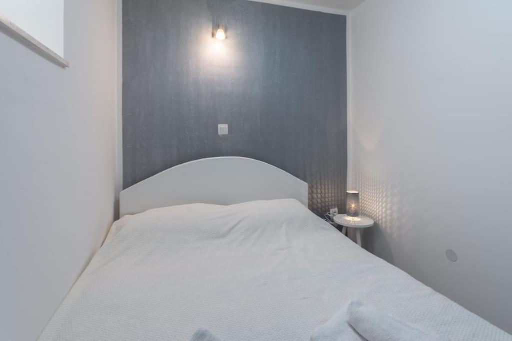 3m - One Bedroom Apartament Split